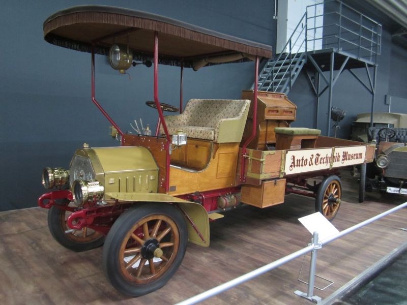 Technik140.JPG