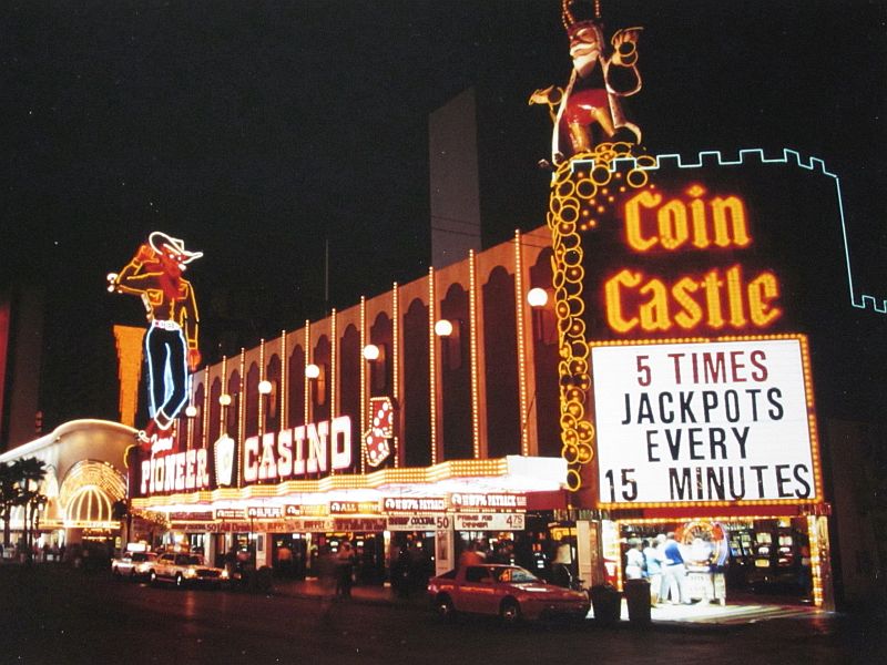 Vegas1.jpg