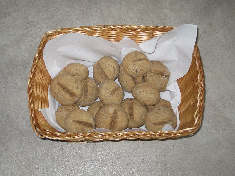 Roggenbroetchen.jpg