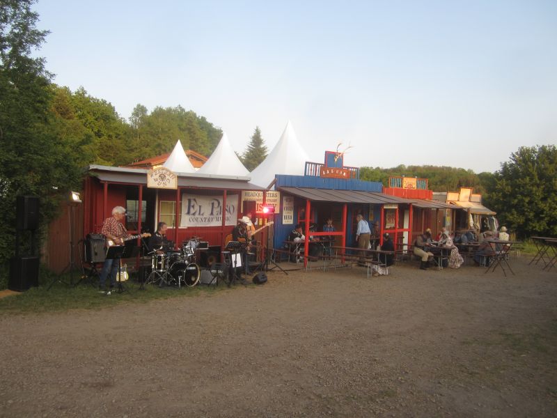 IC242.JPG